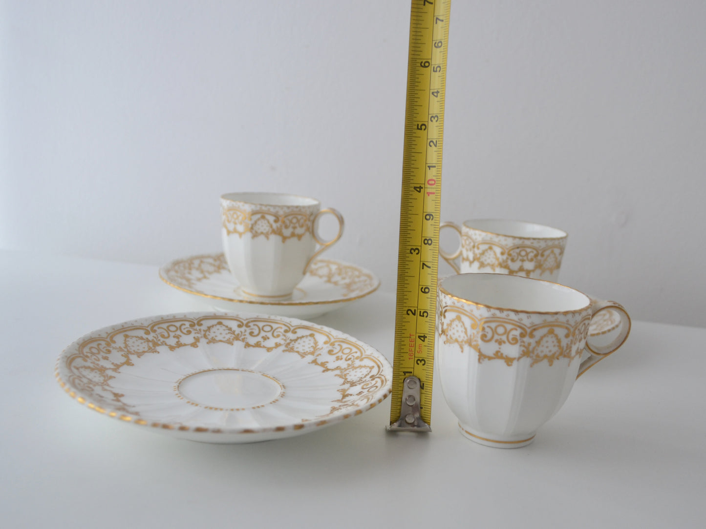 Davenport Longport Staffordshire Trio — Porcelain Cup & Saucer Set of Three, Gilt Scrollwork, England circa 1800–1830