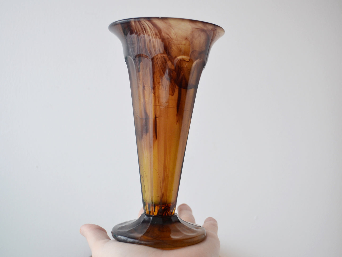 George Davidson amber Cloud Glass vase, tortoiseshell swirl detail, Art Deco England circa 1930s