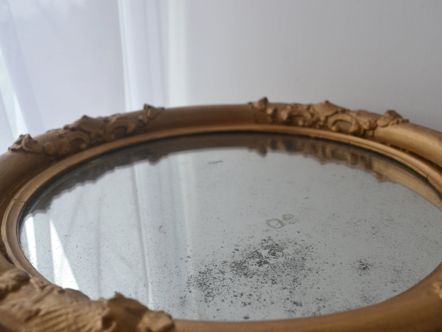Antique Ornate Gesso Barbola Round Wall Mirror — Foxed Glass, Gilt Frame, England circa 1880–1900