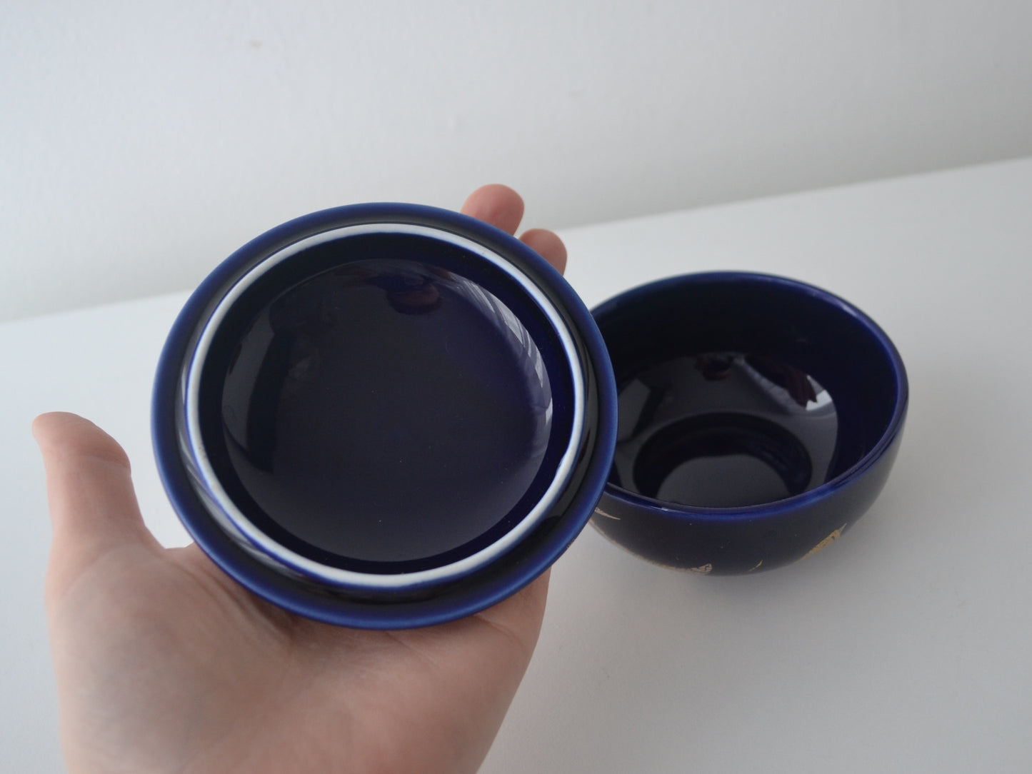 Manufacture de Monaco Lidded Porcelain Box — Cobalt Blue & Gold, Design de Rayons, Limited Edition 347/5000