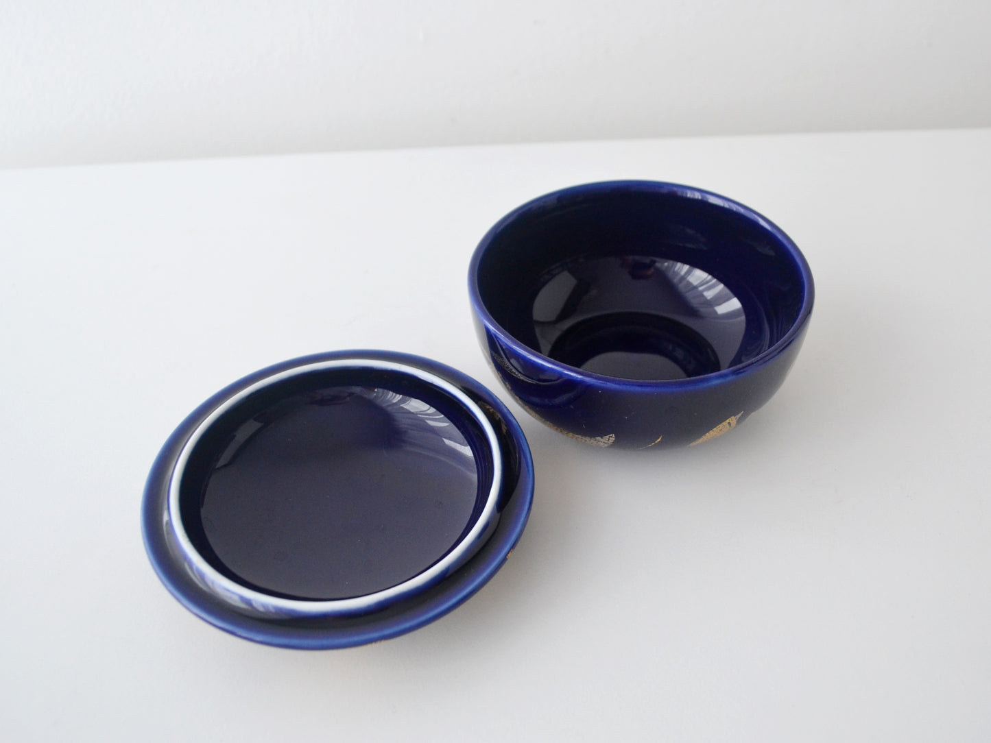 Manufacture de Monaco Lidded Porcelain Box — Cobalt Blue & Gold, Design de Rayons, Limited Edition 347/5000