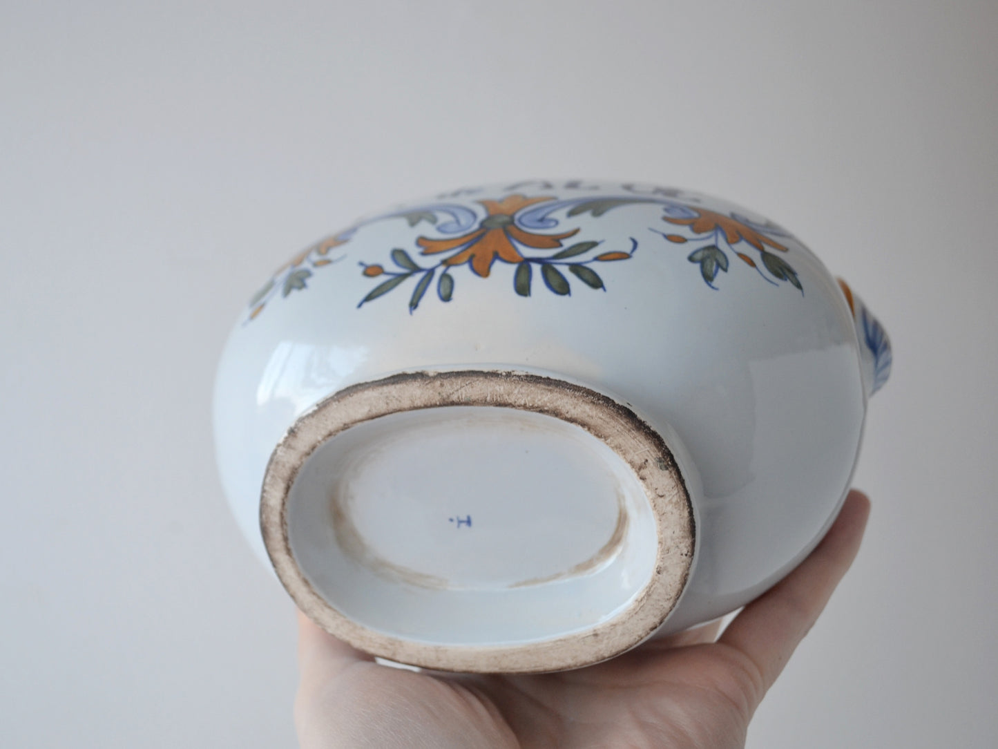 French Faience Apothecary Jar — P. de ALOE Albarello, Original Cork, circa 18th–19th C